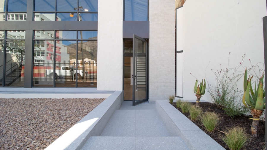To Let Commercial Property for Rent in Woodstock Western Cape